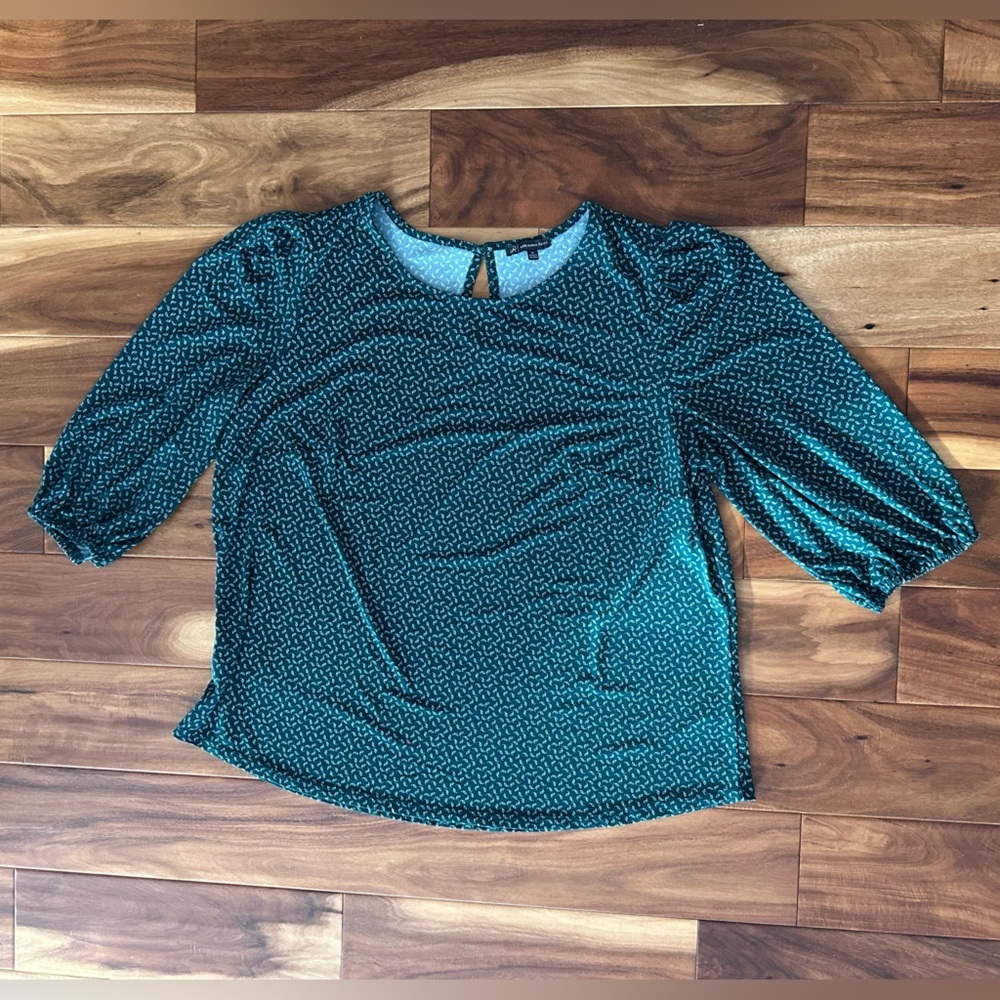 Adrianna Papell Green Patterned Top with Cutout Detail